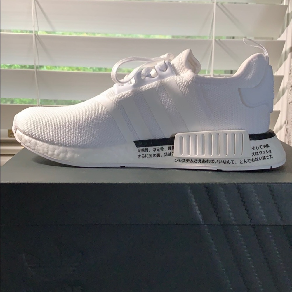 ADIDAS UNISEX NMD R1 J